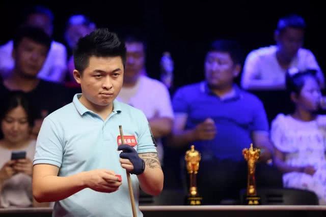 鲁能球迷看 鲁能球迷看